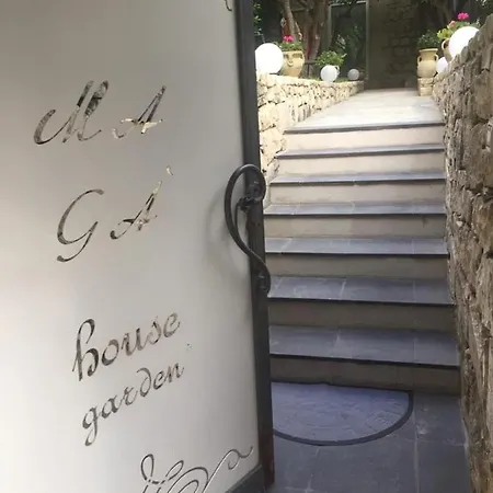 Maga' Housegarden